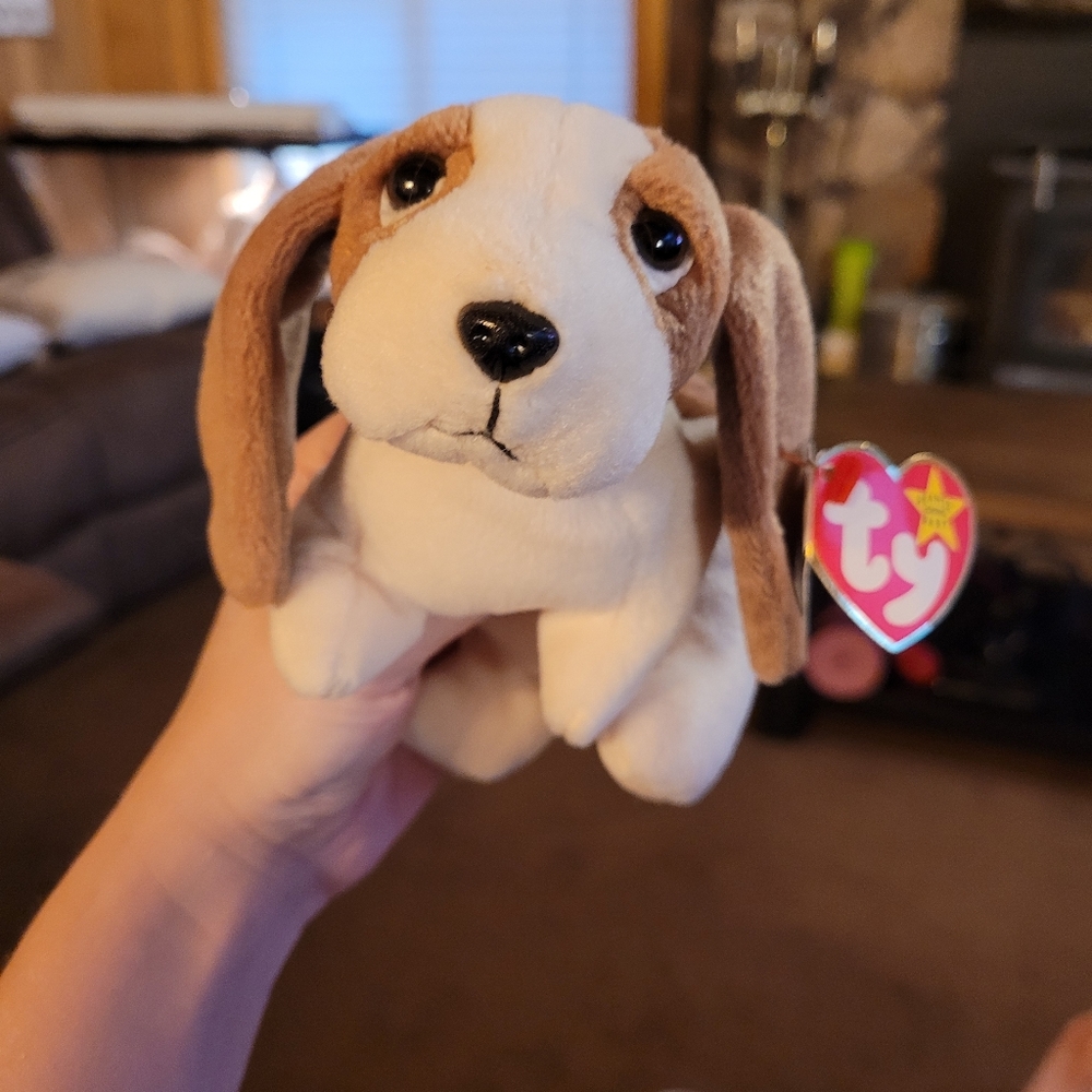 Tracker the dog Beanie baby